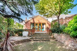 Photo 19- click for photo gallery